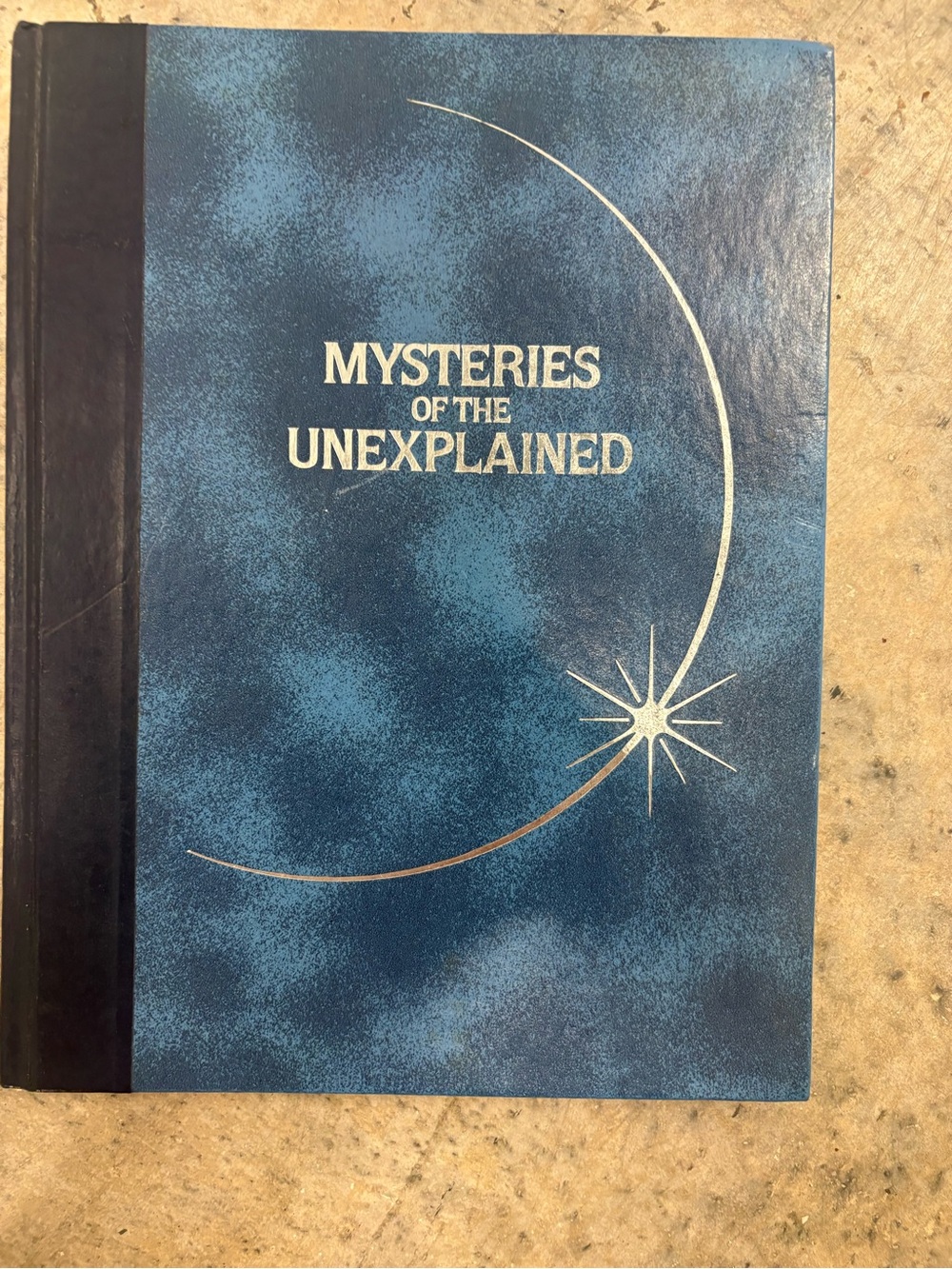 Mysteries of the Unexplained by Reader’s Digest Oversized Hardcover